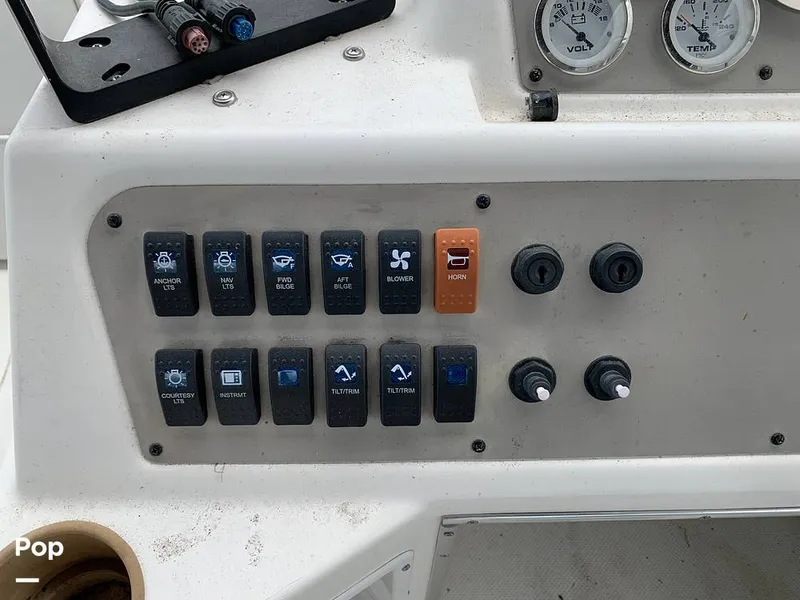 Slide: The Image of Bayliner Avanti 3258 1999 - 15491923