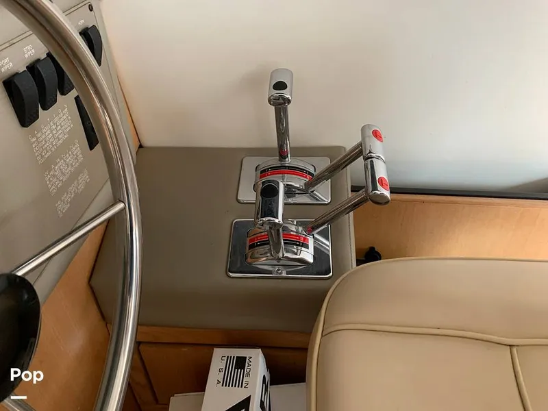 Slide: The Image of Bayliner Avanti 3258 1999 - 15491856