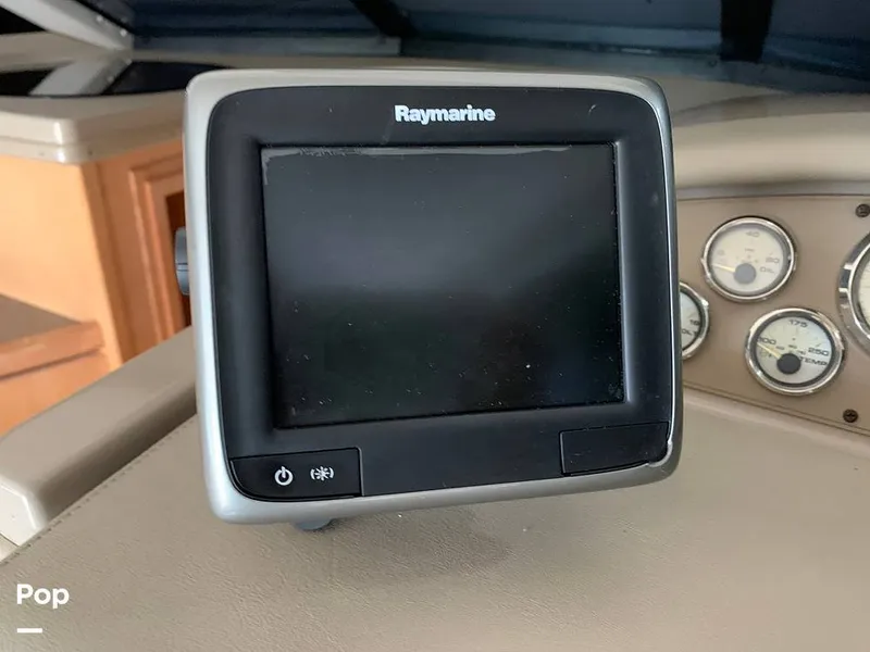 Slide: The Image of Bayliner Avanti 3258 1999 - 15491859