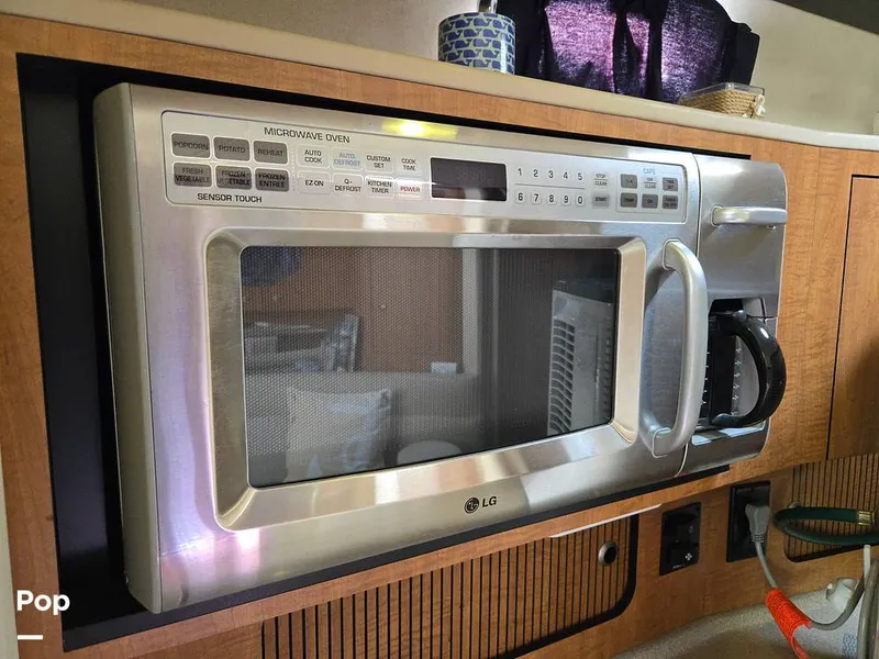 Slide: The Image of Sea Ray 320 Sundancer 2006 - 15581211