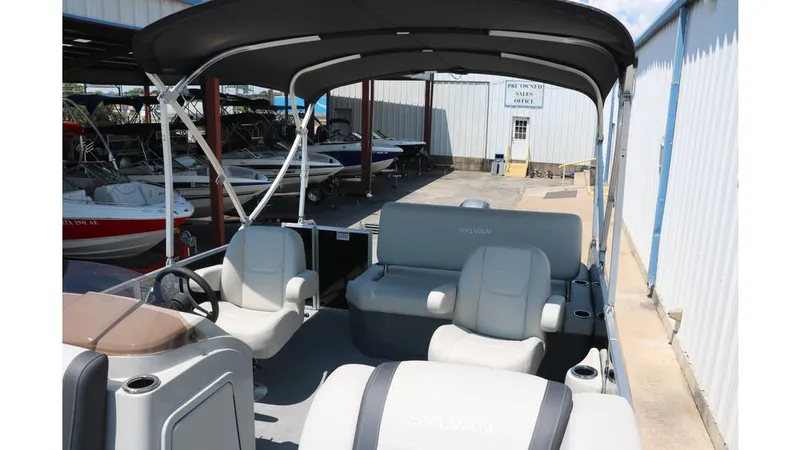 Slide: The Image of Sylvan Mirage 820 CLZ DH 2025 - 18