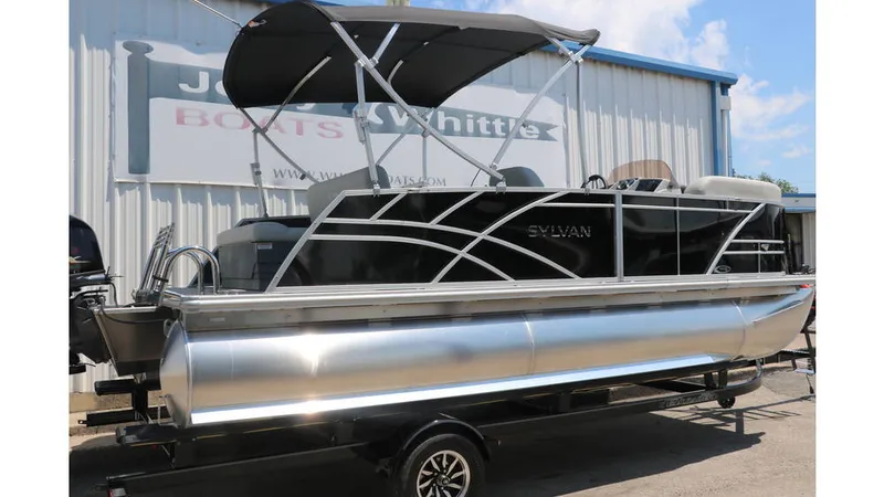 Slide: The Image of Sylvan Mirage 820 CLZ DH 2025 - 2