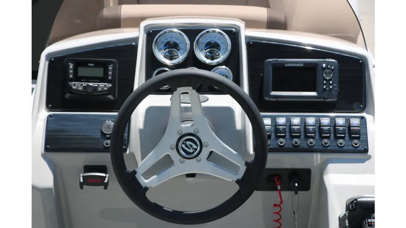 Slide: The Image of Sylvan Mirage 820 CLZ DH 2025 - 26