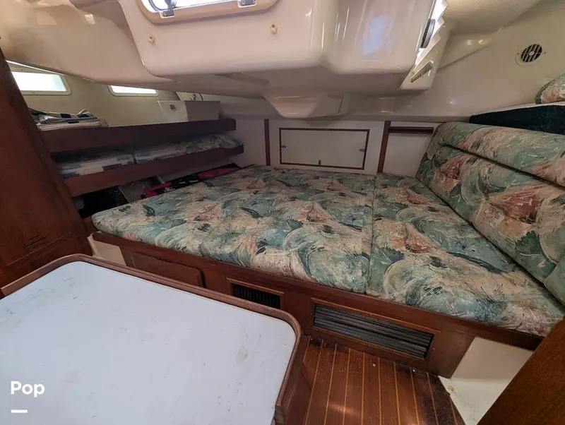 Slide: The Image of Hunter 40.5 Legend 1996 - 15556724