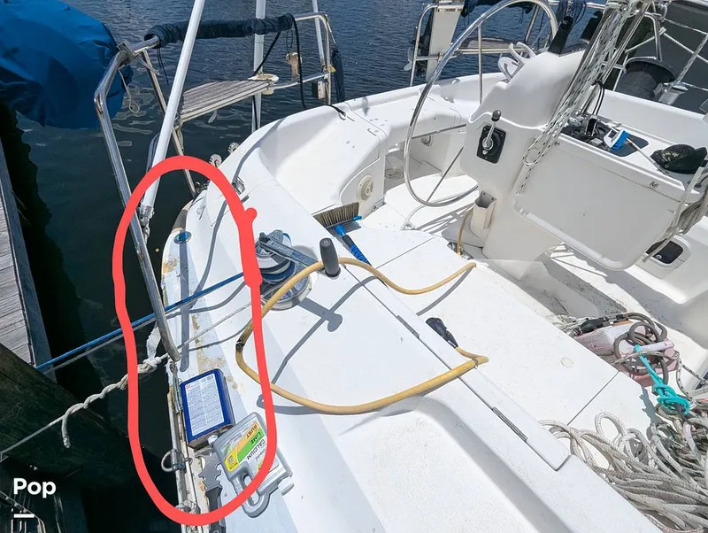 Slide: The Image of Hunter 40.5 Legend 1996 - 15665413