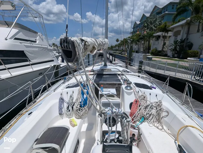 Slide: The Image of Hunter 40.5 Legend 1996 - 15556813