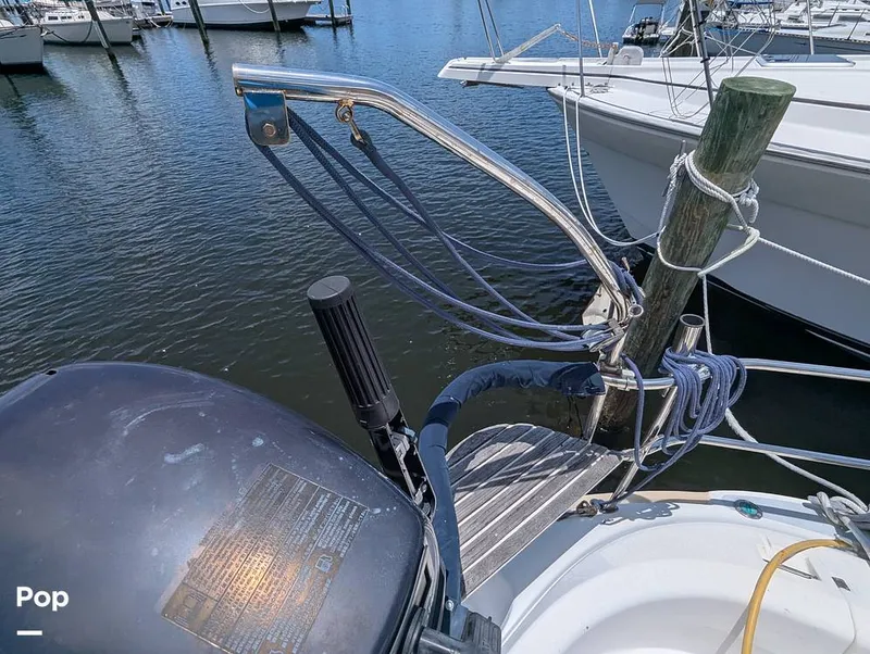 Slide: The Image of Hunter 40.5 Legend 1996 - 15556816