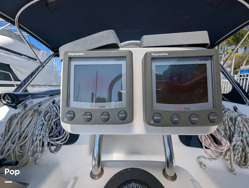 Slide: The Image of Hunter 40.5 Legend 1996 - 16273257