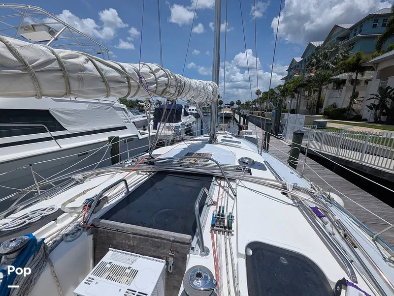 Slide: The Image of Hunter 40.5 Legend 1996 - 15556716