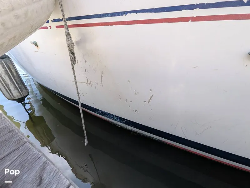 Slide: The Image of Hunter 40.5 Legend 1996 - 16273280