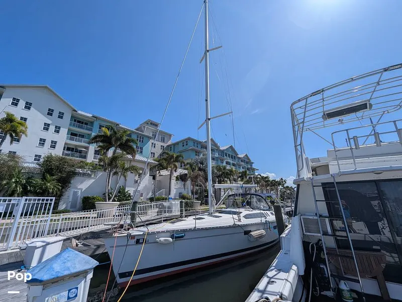 Slide: The Image of Hunter 40.5 Legend 1996 - 16273284