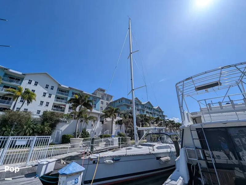 Slide: The Image of Hunter 40.5 Legend 1996 - 16273285