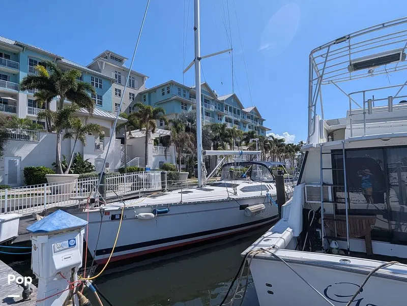 Slide: The Image of Hunter 40.5 Legend 1996 - 16273291