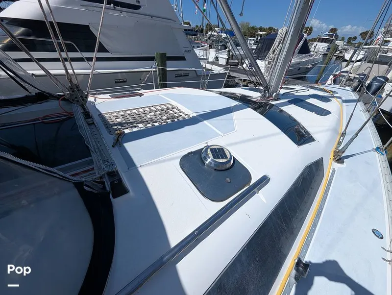 Slide: The Image of Hunter 40.5 Legend 1996 - 16273295