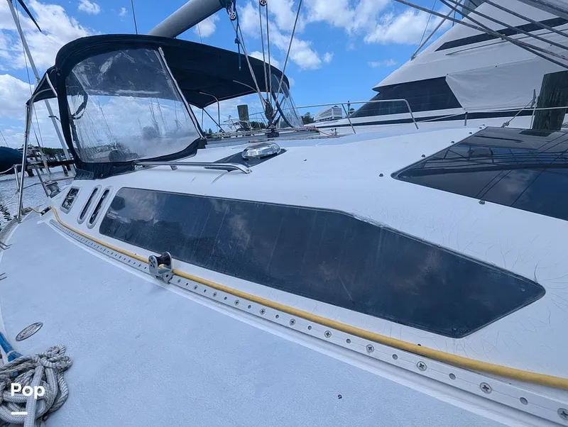 Slide: The Image of Hunter 40.5 Legend 1996 - 16335570