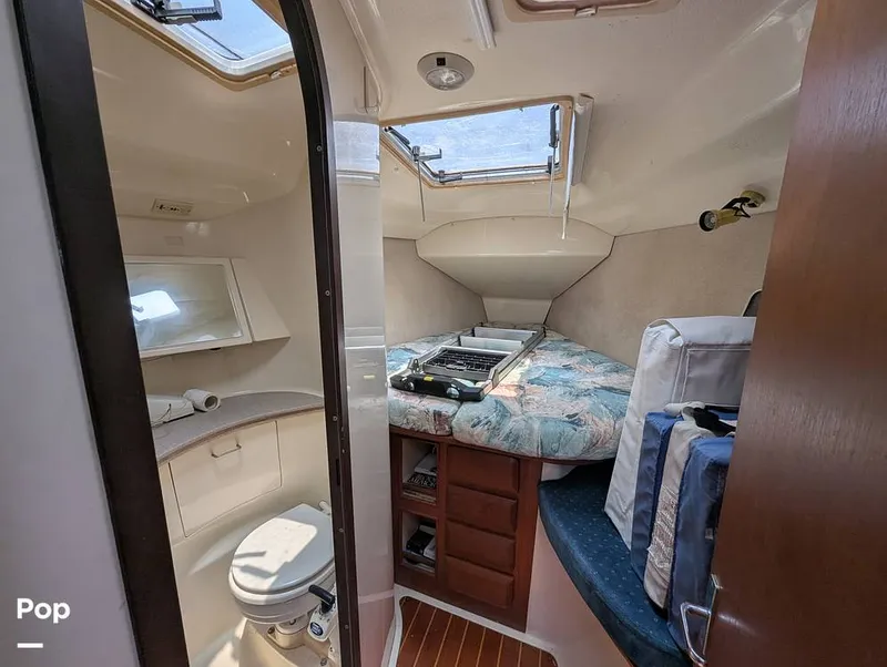 Slide: The Image of Hunter 40.5 Legend 1996 - 15556745