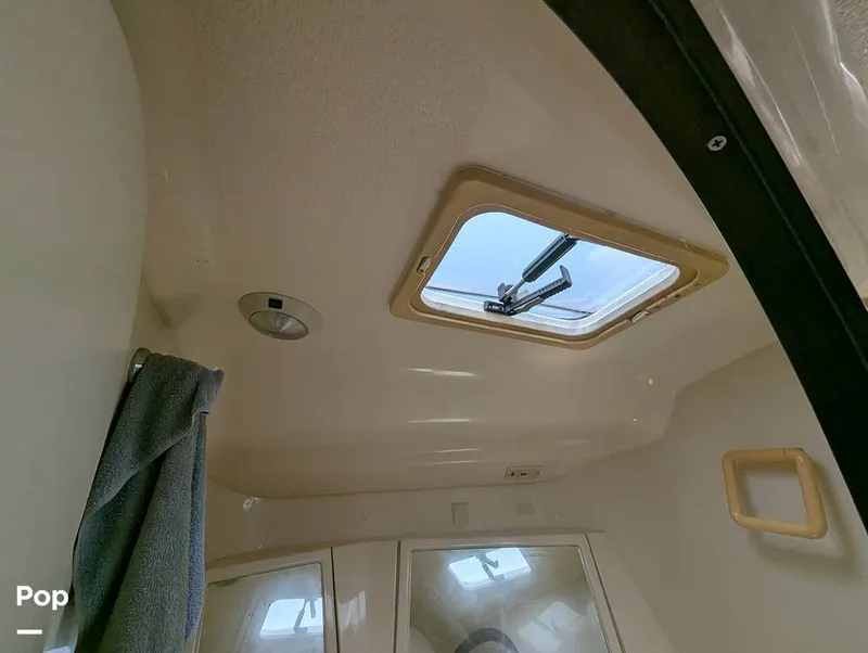 Slide: The Image of Hunter 40.5 Legend 1996 - 15556748