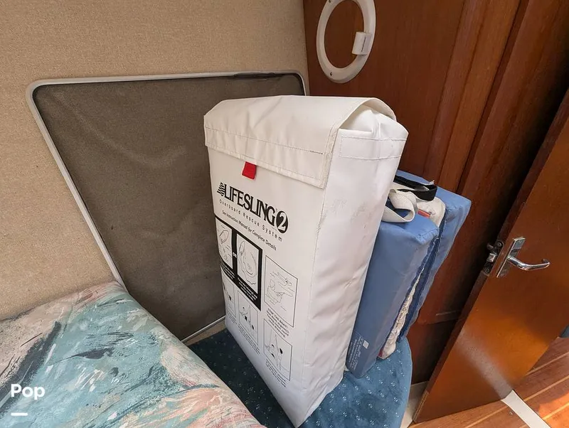 Slide: The Image of Hunter 40.5 Legend 1996 - 15556751