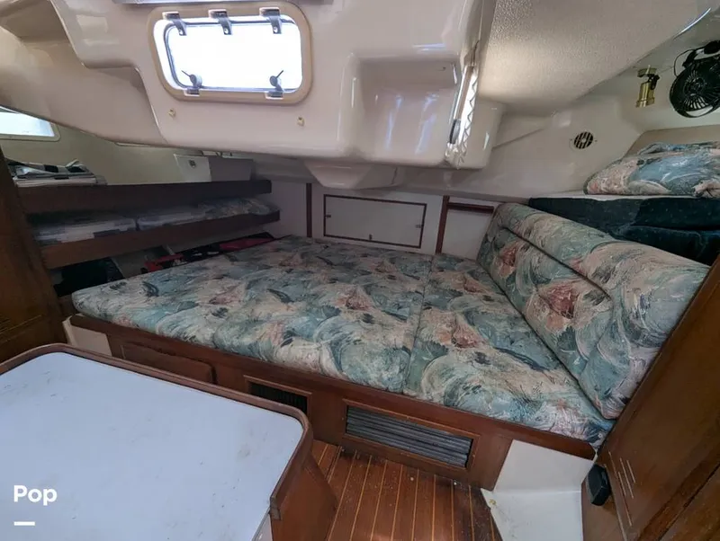 Slide: The Image of Hunter 40.5 Legend 1996 - 15556761