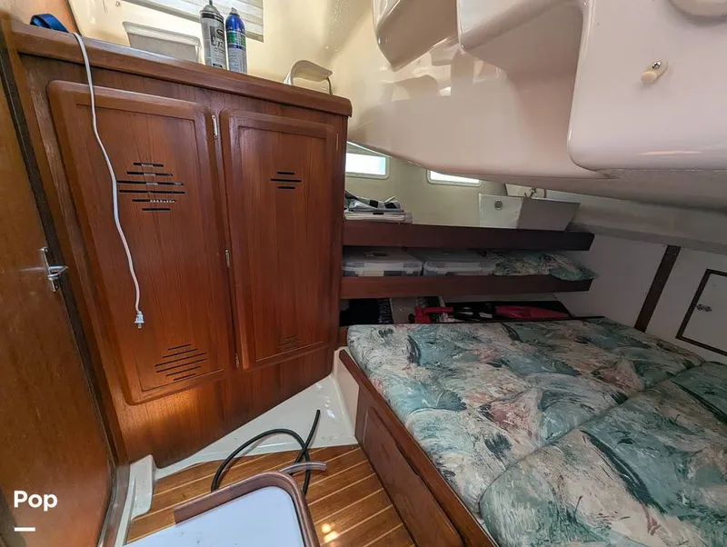 Slide: The Image of Hunter 40.5 Legend 1996 - 15556762