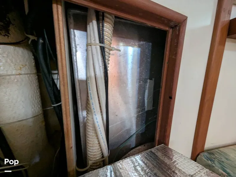 Slide: The Image of Hunter 40.5 Legend 1996 - 15556769