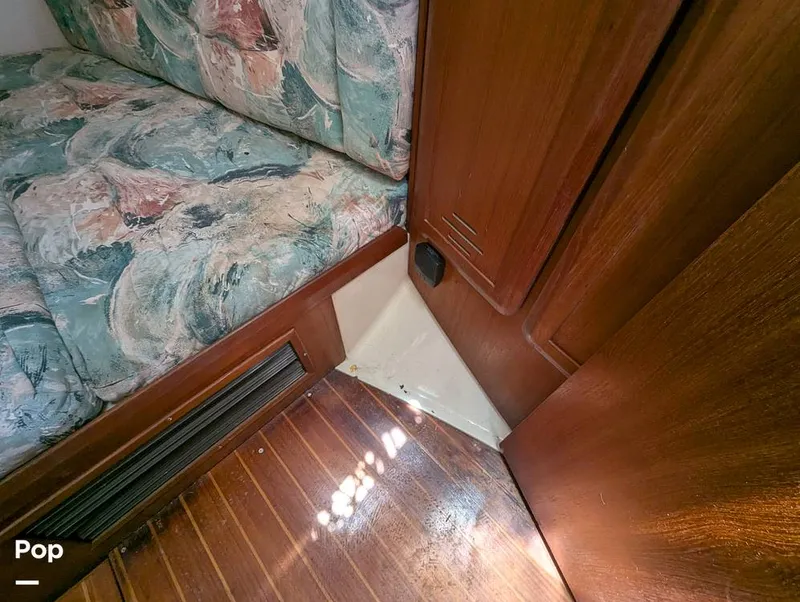 Slide: The Image of Hunter 40.5 Legend 1996 - 15556770