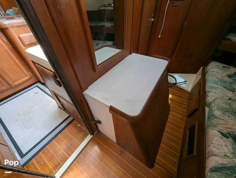 Slide: The Image of Hunter 40.5 Legend 1996 - 15556771