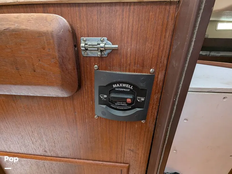 Slide: The Image of Hunter 40.5 Legend 1996 - 15556776