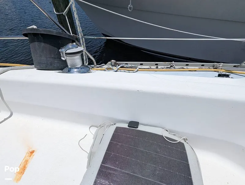 Slide: The Image of Hunter 40.5 Legend 1996 - 15556789