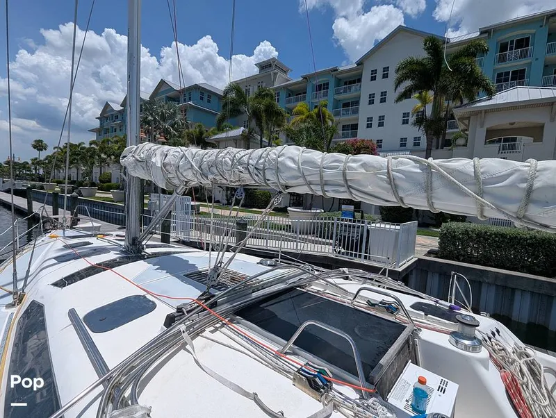 Slide: The Image of Hunter 40.5 Legend 1996 - 15556791