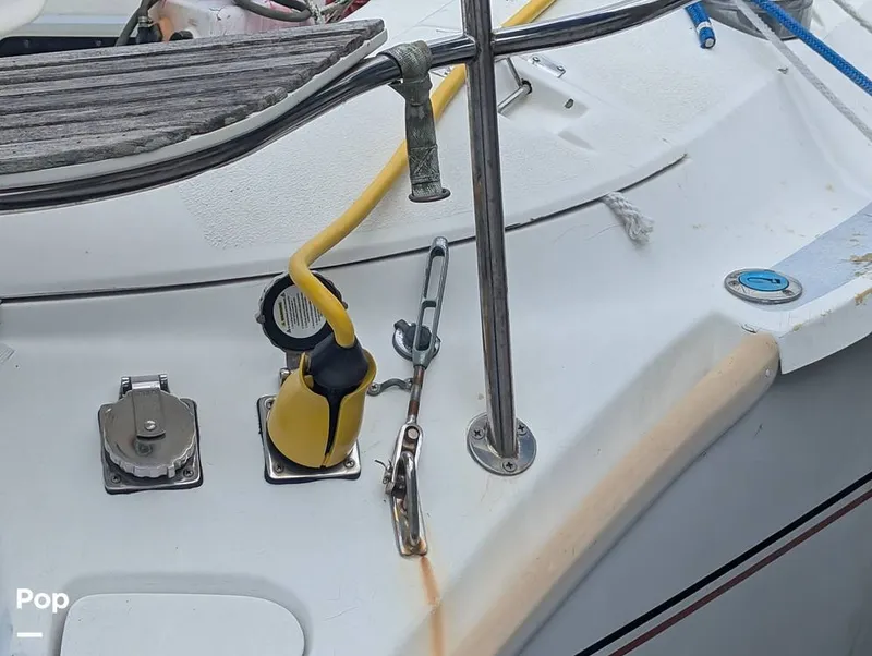 Slide: The Image of Hunter 40.5 Legend 1996 - 15665314