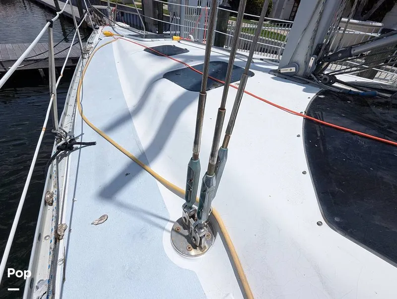 Slide: The Image of Hunter 40.5 Legend 1996 - 15556798