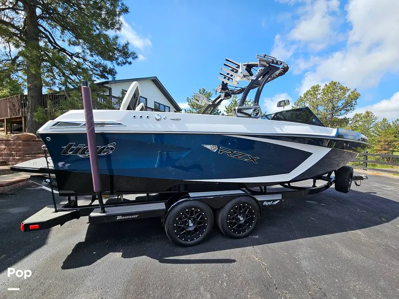 Slide: The Image of Tige 23RZX 2021 - 15534173