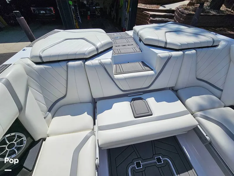 Slide: The Image of Tige 23RZX 2021 - 15534195