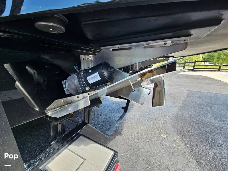 Slide: The Image of Tige 23RZX 2021 - 15534169