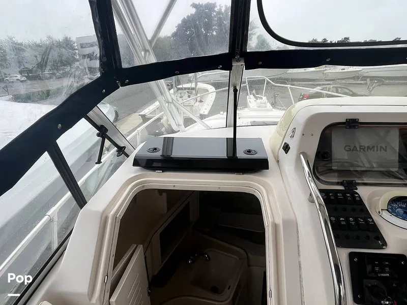 Slide: The Image of Grady-White Express 265 2002 - 15508953