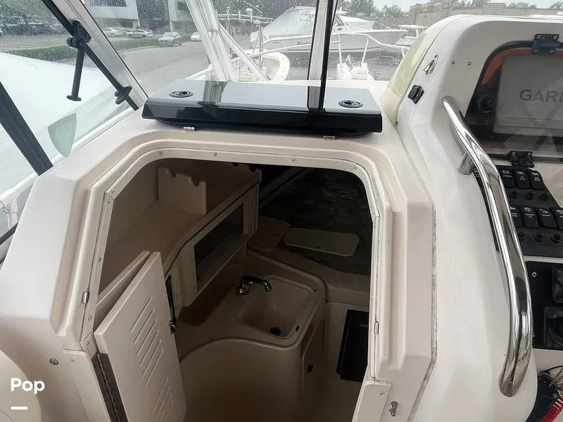 Slide: The Image of Grady-White Express 265 2002 - 15508955