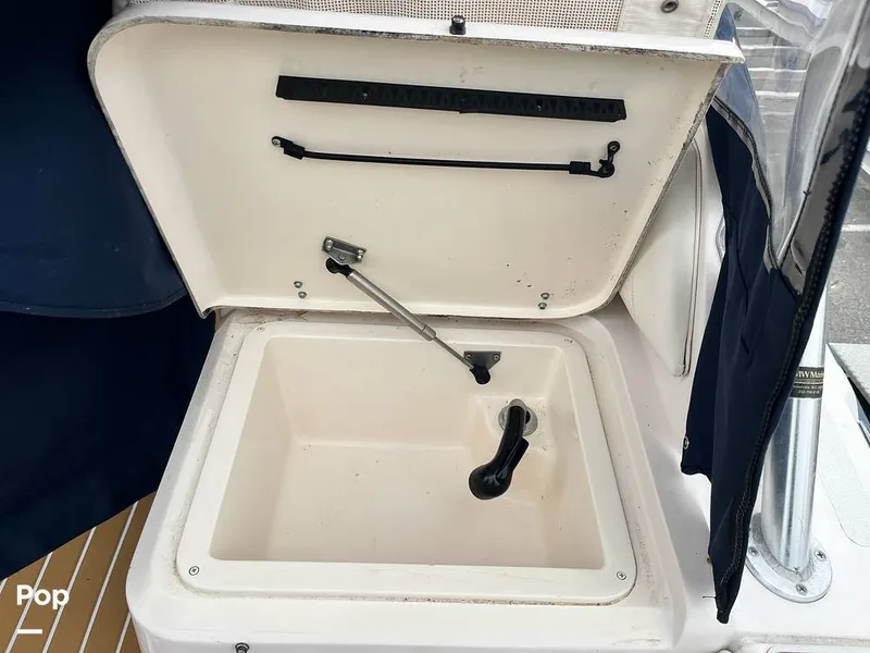 Slide: The Image of Sink - Cockpit - 15508991