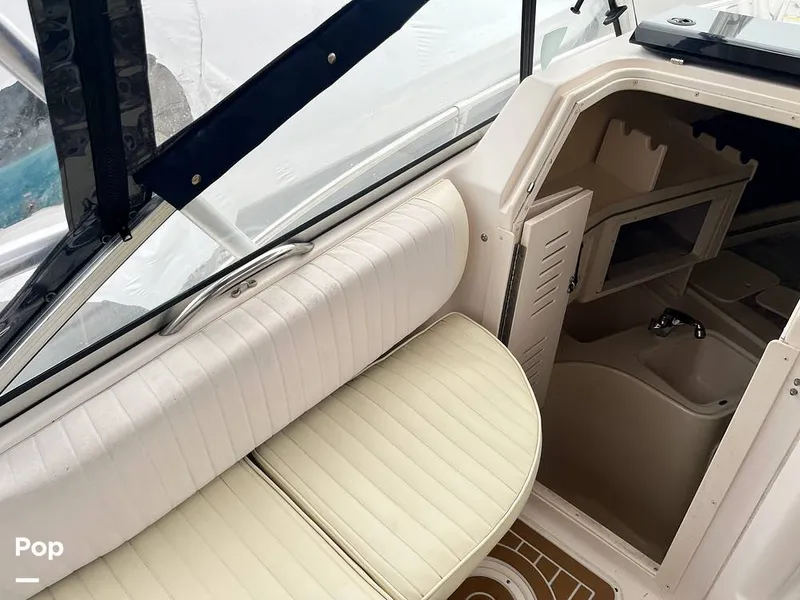 Slide: The Image of Grady-White Express 265 2002 - 15508938