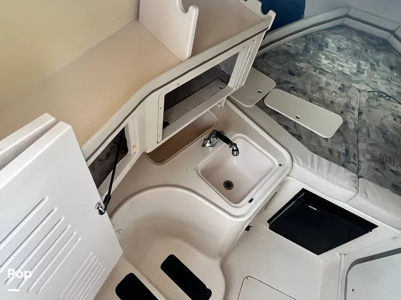 Slide: The Image of Grady-White Express 265 2002 - 15508956