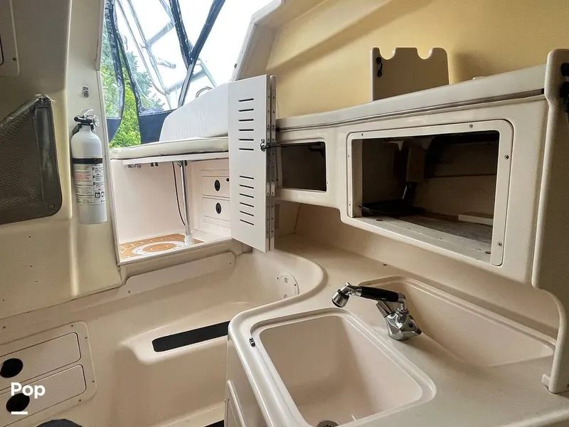 Slide: The Image of Grady-White Express 265 2002 - 15508966