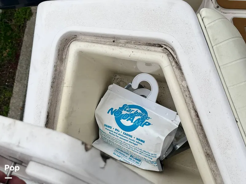 Slide: The Image of Grady-White Express 265 2002 - 15508921