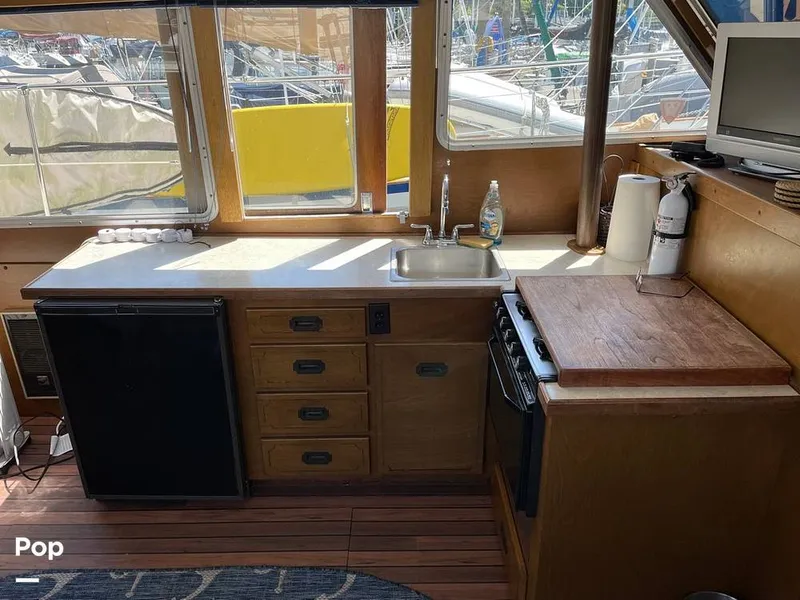 Slide: The Image of Tollycraft Tri-cabin 34 1975 - 15507363