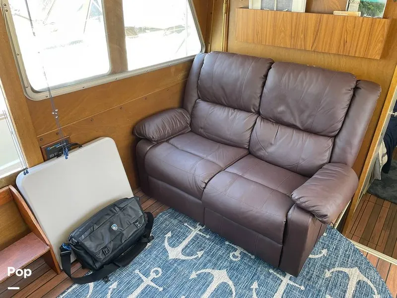 Slide: The Image of Tollycraft Tri-cabin 34 1975 - 15507366