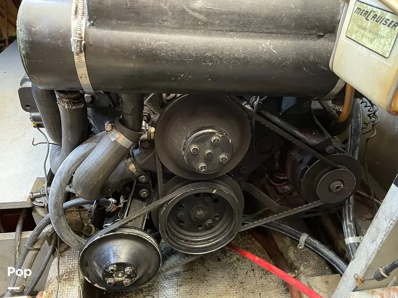 Slide: The Image of Tollycraft Tri-cabin 34 1975 - 15507400