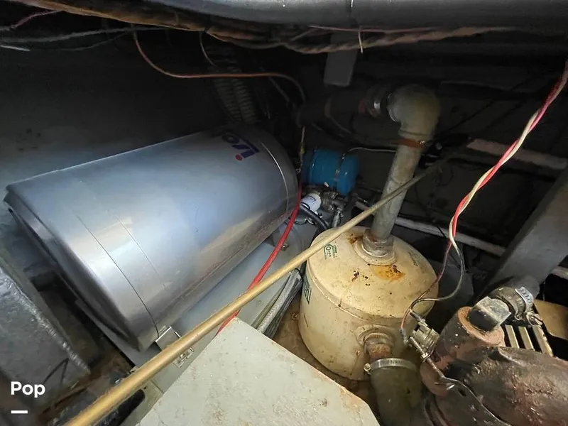 Slide: The Image of Tollycraft Tri-cabin 34 1975 - 15507406