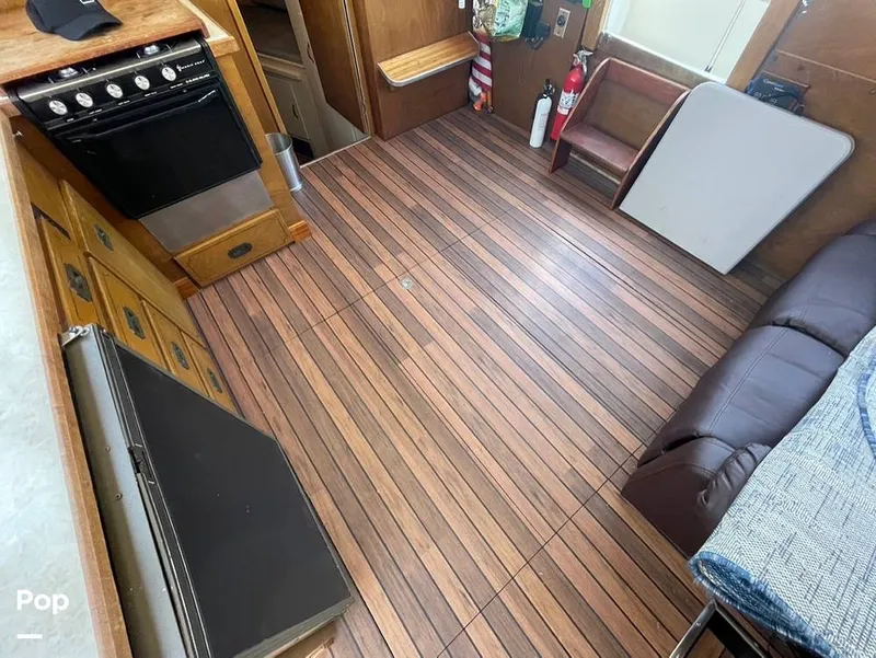 Slide: The Image of Tollycraft Tri-cabin 34 1975 - 15507408