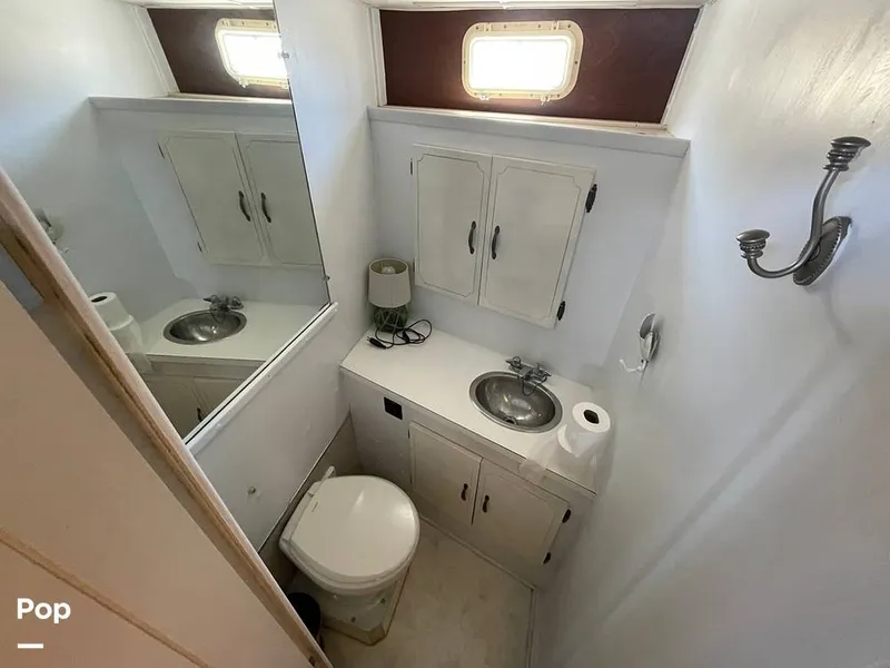 Slide: The Image of Tollycraft Tri-cabin 34 1975 - 15507375