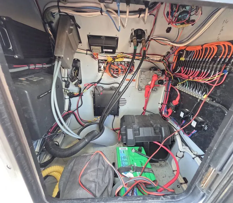 Slide: The Image of Zodiac Hurricane 590 2008 - 15540910