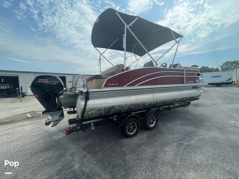 Slide: The Image of Harris Cruiser 210 2022 - 15497939